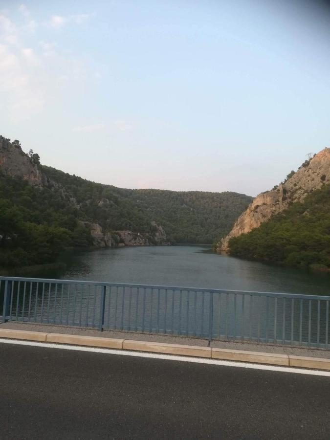 Milda+M Apartment Skradin Exterior foto