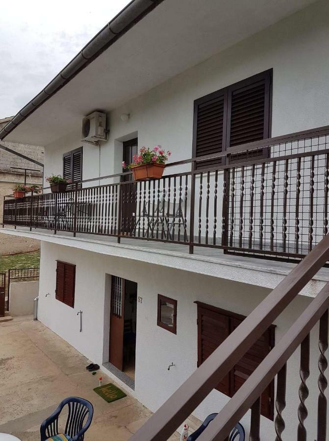 Milda+M Apartment Skradin Exterior foto